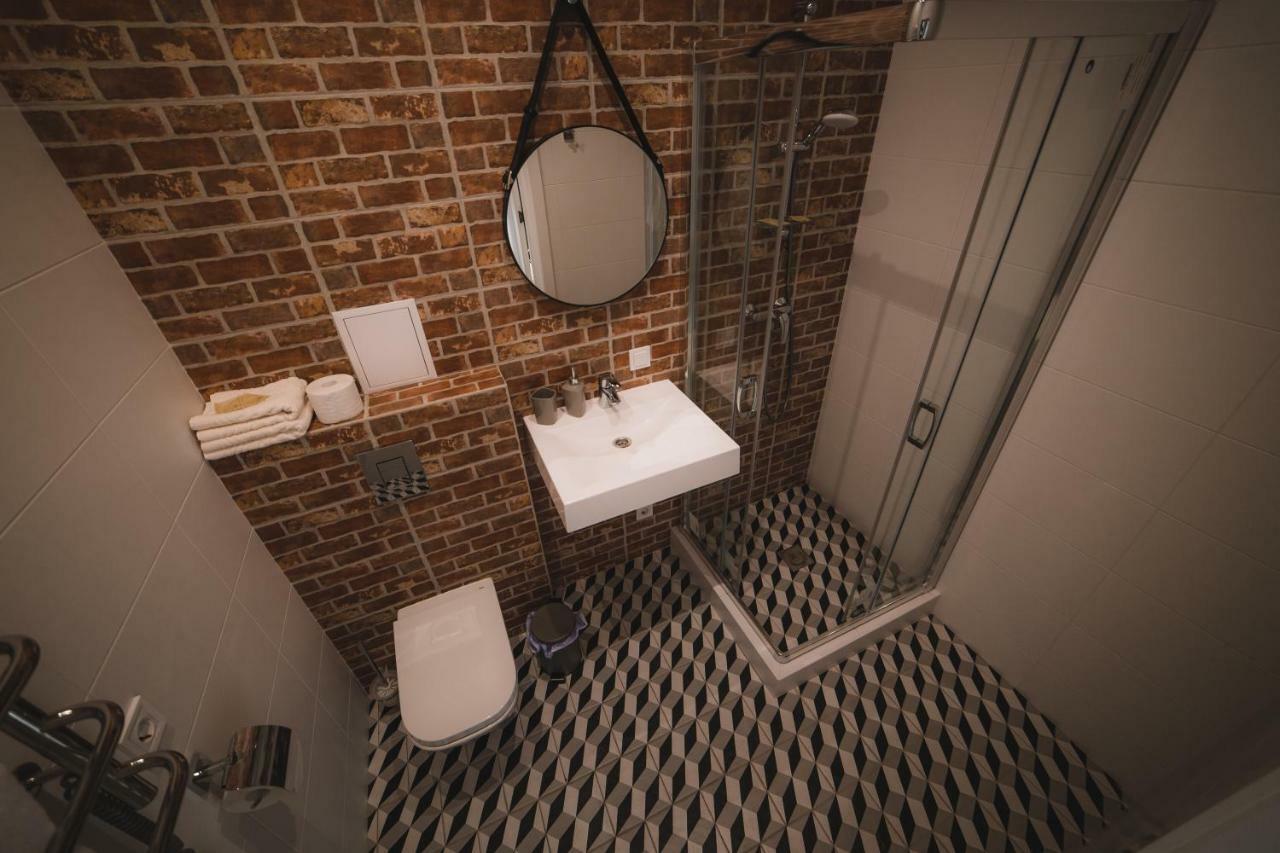 Kostjukowski Apartments Lychakivska 70A Lviv Buitenkant foto
